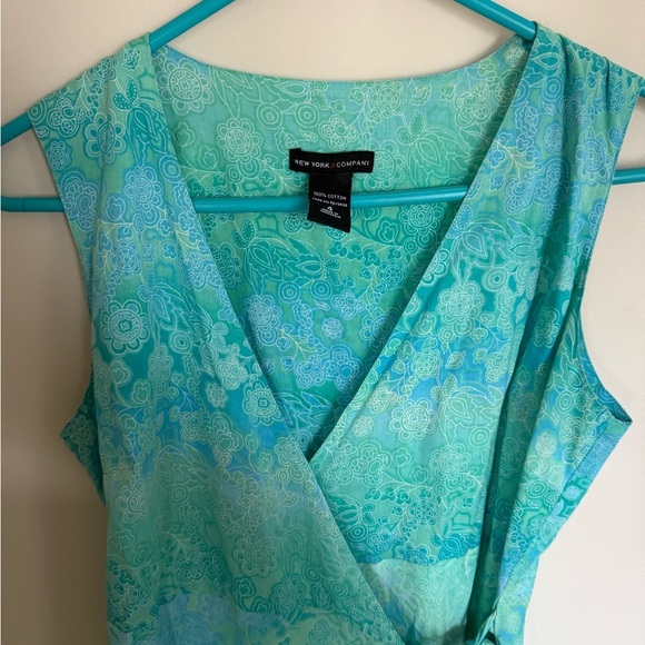 Y2K New York & Co Size 4 100% Cotton Green and Blue Ombré Floral Midi Wrap Dress - Picture 4 of 5